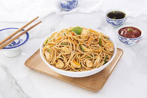 Egg Chicken Schezwan Chowmein