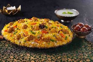 Subz-E-Biryani (Veg Dum Biryani - Serves 4).