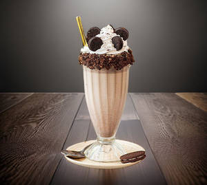 Oreao Milk Shake With Ice Cream