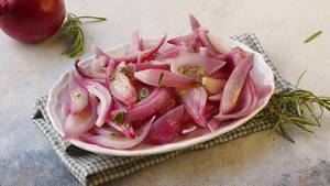 Onion Salad (F)