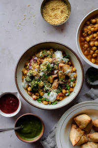 Chole Samosa Chaat