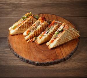 Club Grilled Sandwich