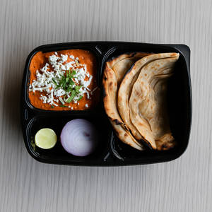 Paneer Butter Masala with Laccha Paratha