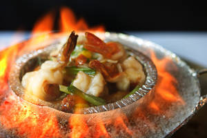 Flaming Prawns In Superior Sauce