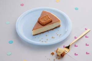 Biscoff Cheesecake Slice
