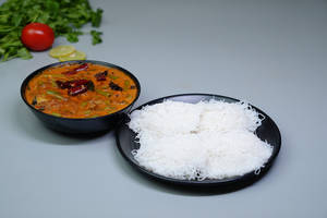 4 Idiyappam With Mix Veg Curry Combo