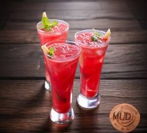 Strawberry mozito