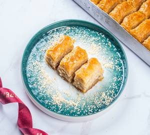 Ceviz Baklava - Classic Walnut