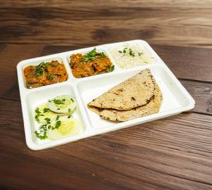 Matka Special Punjabi Butter Chicken Thali
