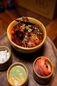 Rajasthan Ka Laal Maas ( 4pcs )