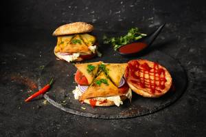 Mutton Samosa Bun Kebab