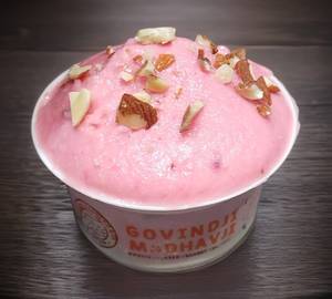 Strawberry Shrikhand