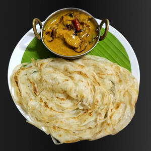 Chicken Curry With 2 Kerala Porotta