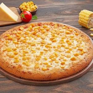 Cheesy corn pizza
