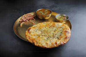 Amritsari Chole Kulche