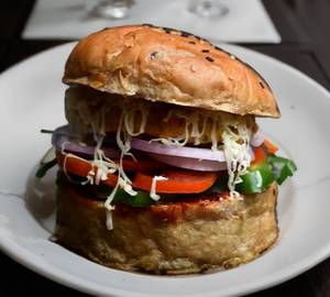 Veg cheese burger