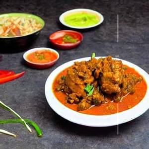 Special Chicken Kaju Keema