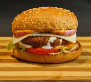 Paneer And Corn Burger [Jain]