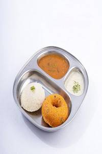 Idli Vada Sambar (2pcs)