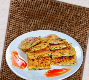 Pyaz Egg Paratha