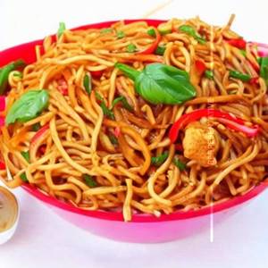 Chicken schezwan noodles                                                                                         