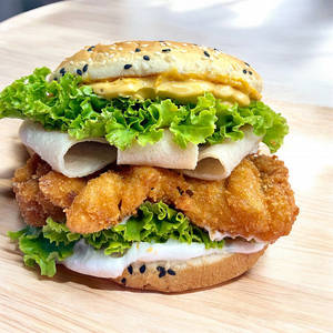 Crispy Chicken Rock Ham Burger