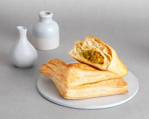 Veg Kolhapuri Puff.