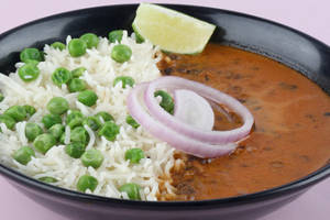Peas Pulao With Dal Makhani