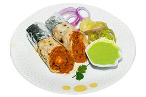 Egg chicken chilli roll