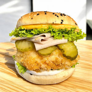 Crispy Chicken Rock Ham Gherkin Burger