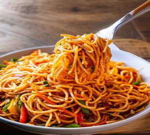 Veg hakka noddles
