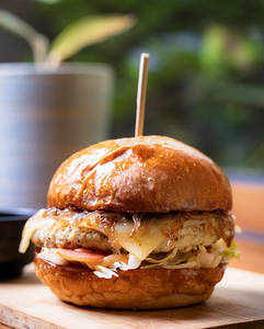Classic Flip Chicken Burger