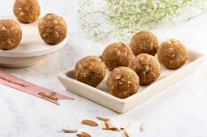 Special Gond Ladoo