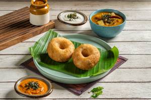 Sambhar Vada (2pcs.)