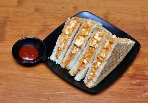 Paneer Makhani Sandwich