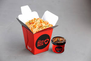 Chicken Nanking Noodles + Hot Garlic Chicken (gravy)