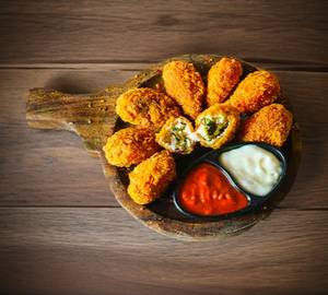 Kurkure momos pieces 8