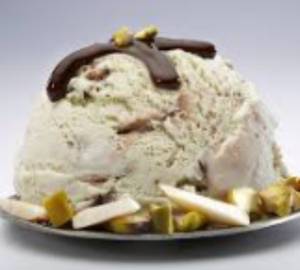Pitachio almond fudge