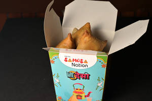 Samosa Nation Bucket- Punjabi Samosa (6 Pcs)