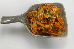 Sriracha Chilli Lotus Stem