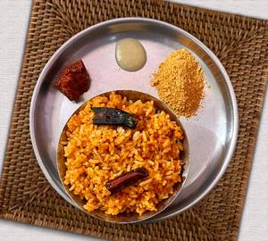 Kandipodi Avakaya Annam(With Garlic)