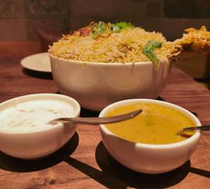 Hyderabadi Chicken Dum Biryani With Raitha+