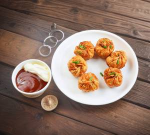 Veggie delight fried momos 8 pieces
