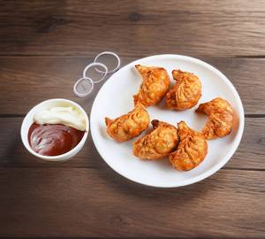 Chicken sikkim fried momos 8 pieces