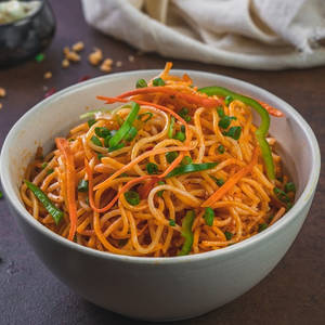 Veg Chilli Garlic Noodles (small)