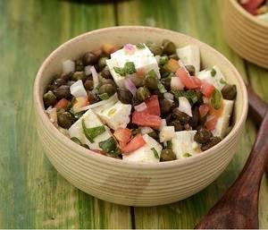 Hi Protein Paneer Chole Salad Bowl (Energy 260kcal  Protein: 24g)