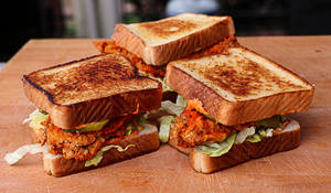 Spicy chicken cheese Grilled sandwich