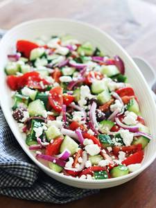 Feta Greek Salad (Energy 180kcal Protein: 7g)