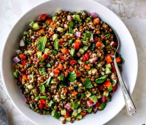 Lobia Lentil Salad Bowl (Energy  220kcal Protein: 12g)
