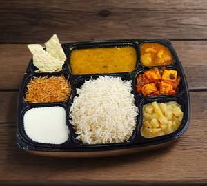 SPECIAL VEG THALI 
